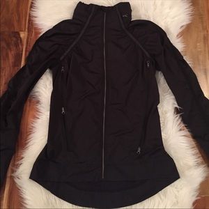 Lululemon black rain jacket